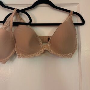 2 Lace Trimmed tan Bras by Natori size 36 DD